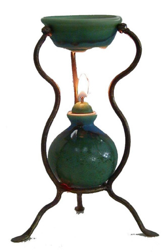 oil lamp diffuser combination with forged iron base, difusor con lampara de aceite en base de hierro forjado