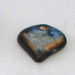 black and blue ceramic seed bead, cuenta ceramica de semilla negro y azul