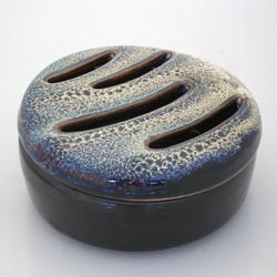 stoneware pierced box-univers, caja calada en ceramica alta temperatura-universo